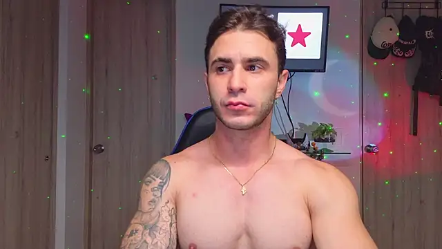 Snapshot of Latino_stud4u chatting on 22, 7, 2026 Latino stud4u online show from 22, 7, 2026