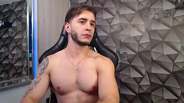 Snapshot of Latino_stud4u chatting on 15, 11, 2025 Latino stud4u online show from 15, 11, 2025