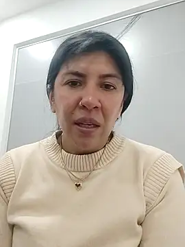 aisha latina online show from 24, 9, 2025