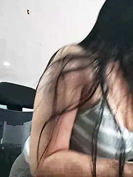 Snapshot of aisha_latina chatting on 15, 7, 2026 aisha latina online show from 15, 7, 2026