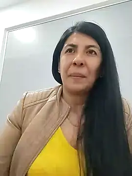 aisha latina online show from 19, 2, 2025