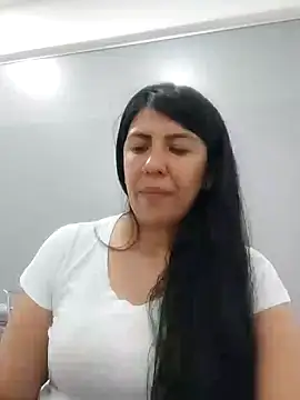 aisha latina online show from 27, 2, 2025