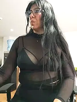 aisha latina online show from 30, 10, 2025