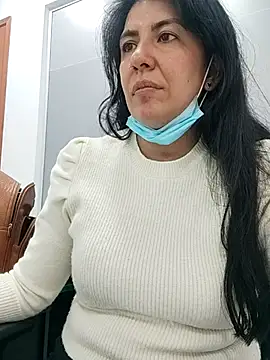 aisha latina online show from 20, 3, 2025