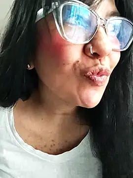 Snapshot of aisha_latina chatting on 28, 7, 2026 aisha latina online show from 28, 7, 2026