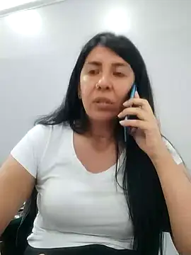 aisha latina online show from 27, 2, 2025