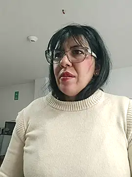 Snapshot of aisha_latina chatting on 30, 7, 2026 aisha latina online show from 30, 7, 2026
