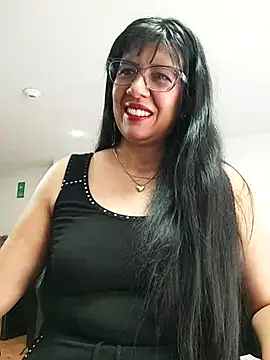 aisha latina online show from 22, 10, 2025