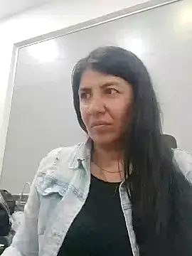 aisha latina online show from 20, 2, 2025