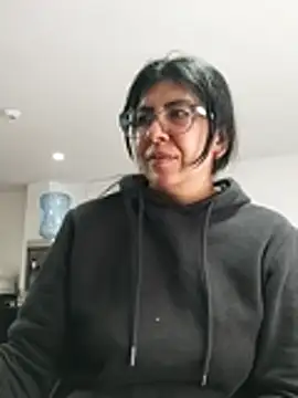 aisha latina online show from 6, 11, 2025