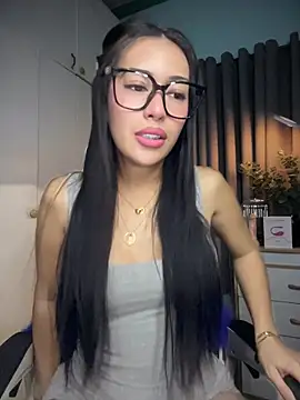 Jasmine Elcock online show from 3, 6, 2026