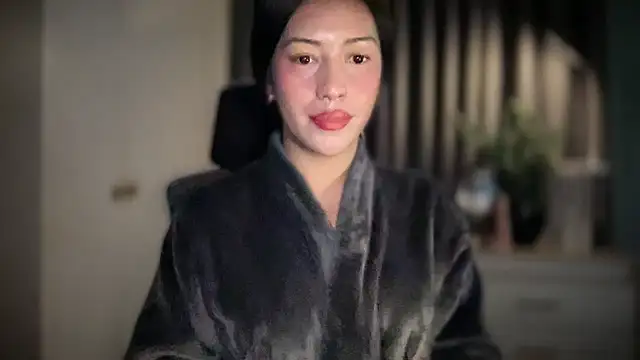 Jasmine Elcock online show from 15, 4, 2026