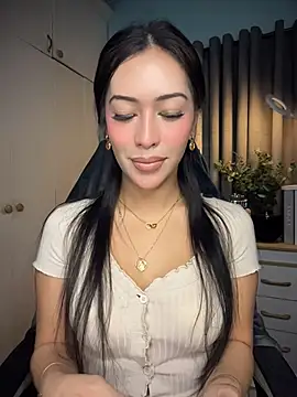 Jasmine Elcock online show from 5, 5, 2026