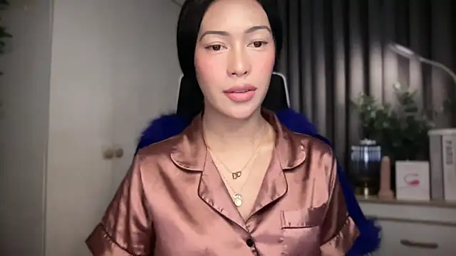 Jasmine Elcock online show from 17, 5, 2026