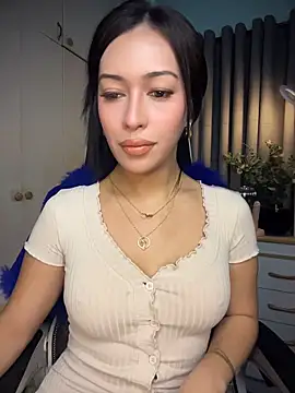 Jasmine Elcock online show from 7, 5, 2026