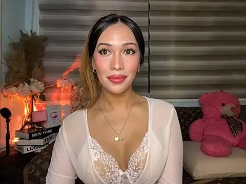 Jasmine Elcock online show from 25, 10, 2025
