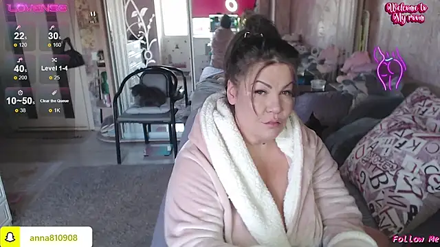 femme fatale1 online show from 27, 9, 2025