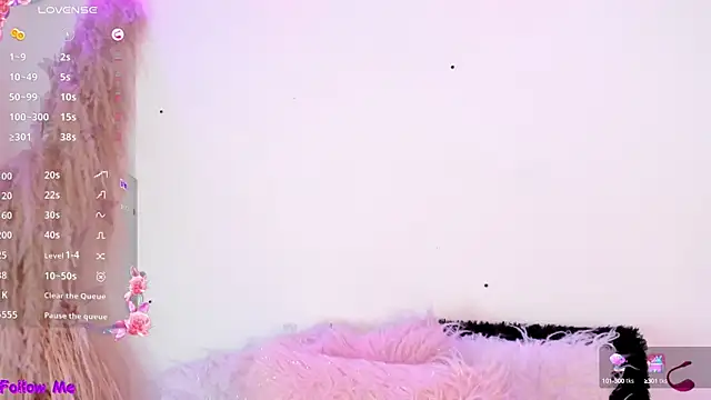 SophieRossi online show from 10, 3, 2025