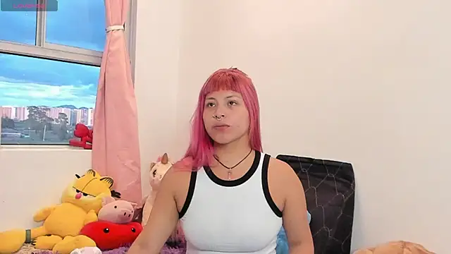 SophieRossi online show from 8, 4, 2026