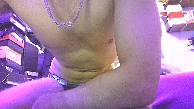 Cloudd Kingg Iceyyy online show from 4, 6, 2026