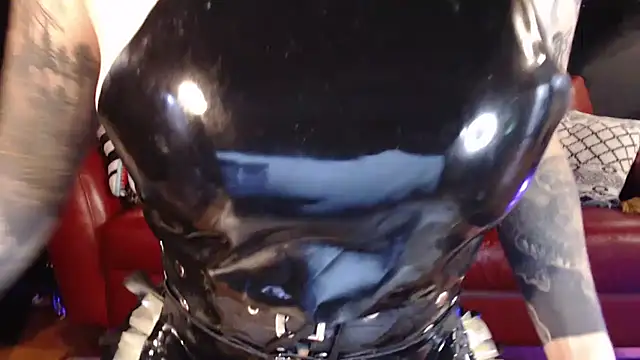 gothstripper online show from 25, 10, 2025