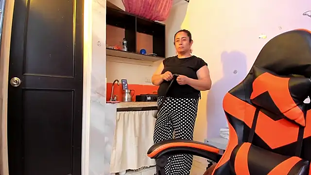 agathaxxx-69 online show from 24, 3, 2026