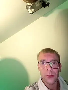 Snapshot of Geilalsboter23 chatting on 18, 11, 2025 Geilalsboter23 online show from 18, 11, 2025