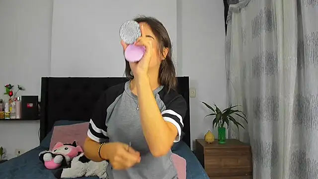 AndreaStivens online show from 25, 9, 2025