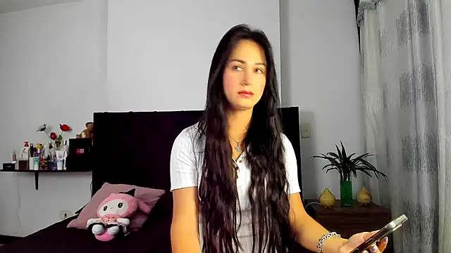 AndreaStivens online show from 2, 2, 2026