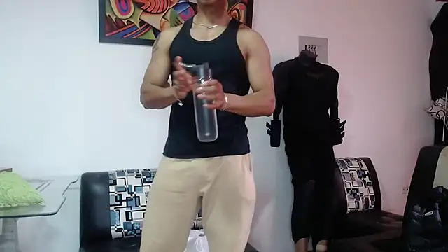 Snapshot of Black_hot266 chatting on 10, 10, 2025 Black hot266 online show from 10, 10, 2025