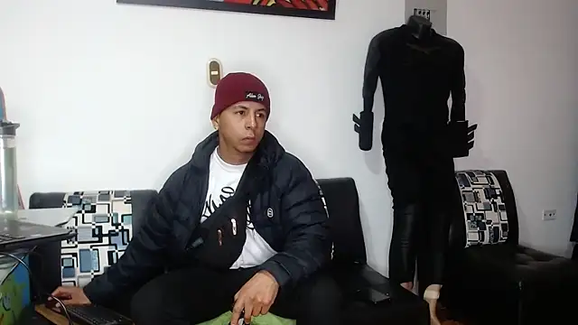 Snapshot of Black_hot266 chatting on 15, 9, 2025 Black hot266 online show from 15, 9, 2025