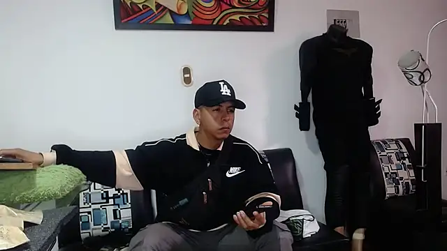 Snapshot of Black_hot266 chatting on 27, 9, 2025 Black hot266 online show from 27, 9, 2025