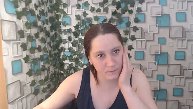 JosieJun  online show from 19, 3, 2025