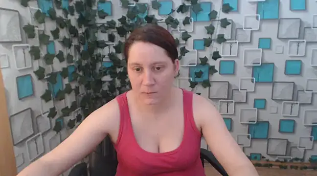 JosieJun  online show from 28, 2, 2025