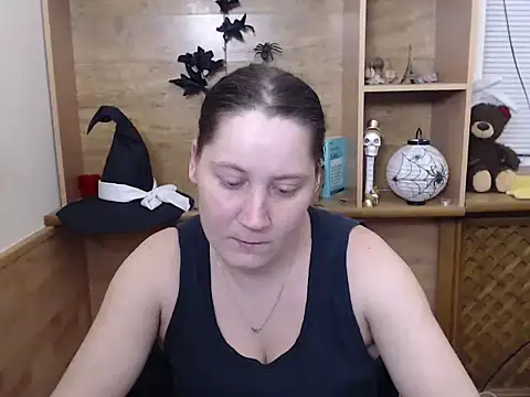 JosieJun  online show from 24, 11, 2025