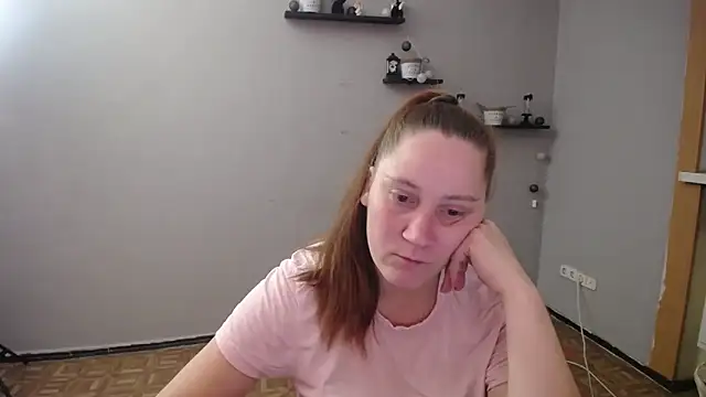 JosieJun  online show from 27, 9, 2025