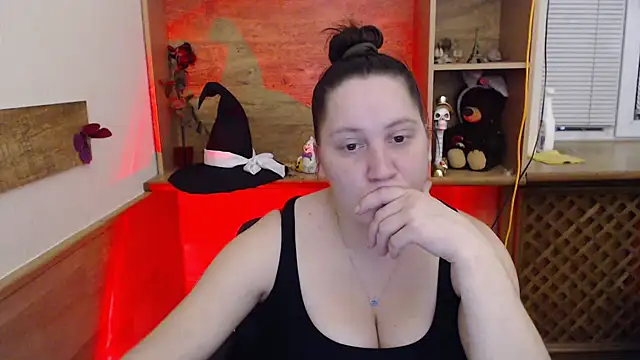 JosieJun  online show from 30, 10, 2025