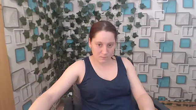 JosieJun  online show from 13, 3, 2025