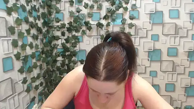 JosieJun  online show from 12, 2, 2025