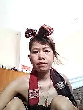Snapshot of Little_suzy5 chatting on 15, 6, 2026 Little suzy5 online show from 15, 6, 2026