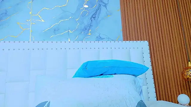 IrresistibleMilf online show from 29, 10, 2025