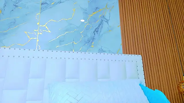 IrresistibleMilf online show from 16, 10, 2025