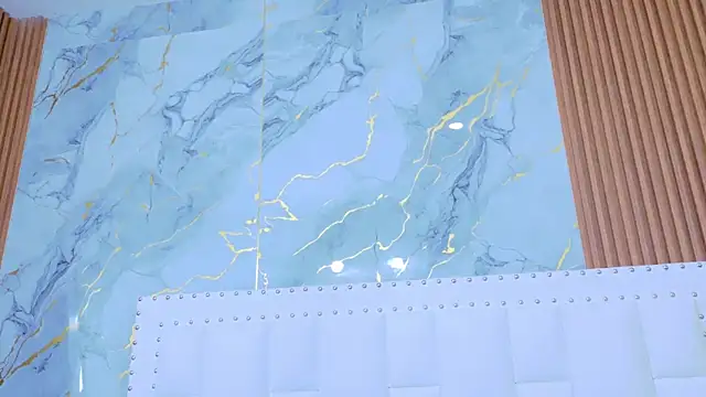 IrresistibleMilf online show from 21, 11, 2025