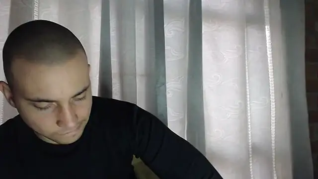 Armando 2002 online show from 14, 11, 2025