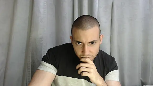 Armando 2002 online show from 2, 10, 2025