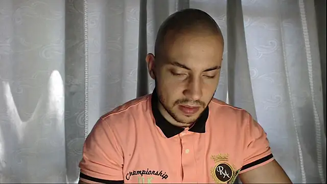 Armando 2002 online show from 20, 9, 2025