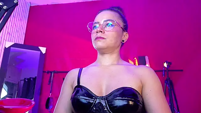 MistressSlut1 online show from 14, 11, 2025