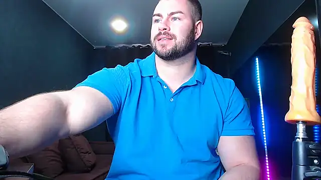 Snapshot of muscularjohnforuX chatting on 8, 3, 2025 muscularjohnforuX online show from 8, 3, 2025