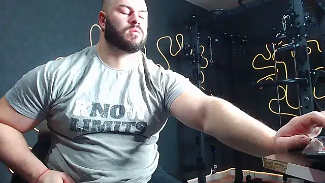 muscularjohnforuX online show from 11, 2, 2026