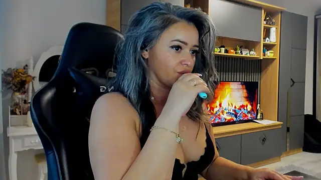 Claire95  online show from 25, 10, 2025